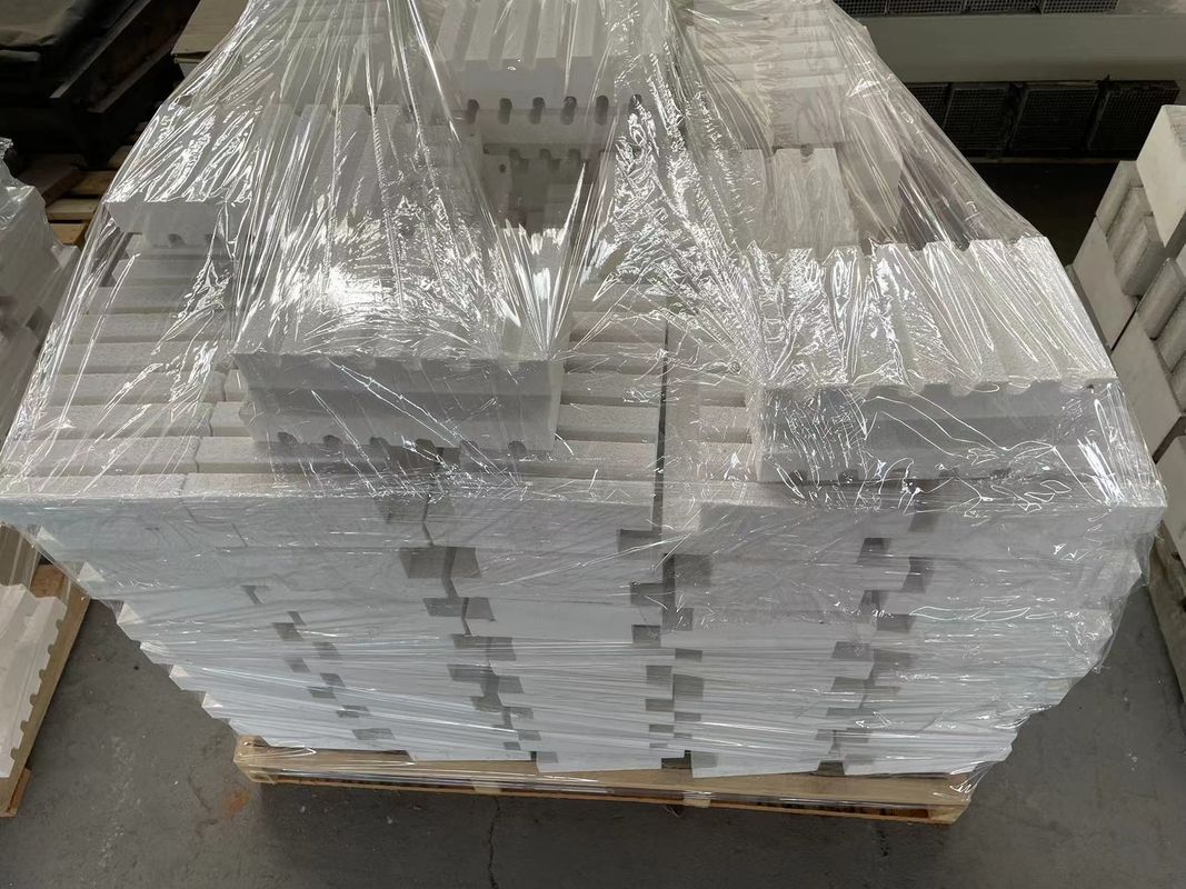 طاهرة عالية أسطوانية مخروطية Al2O3 السيراميكية الكوروندوم الألومينا الصهريج للمختبر الصهريج للذوبان