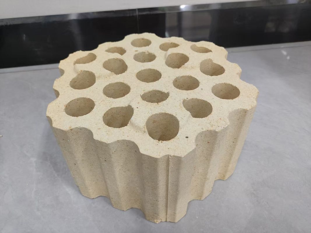 مقاومة الحرارة العالية تحت الحمل DRL-65 الطوب الألومنيوم عالي الزحف المنخفض المستخدم في حرق الموقد الساخن / أفران درجة الحرارة العالية